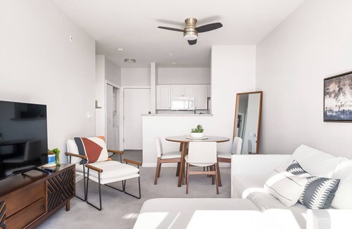 Belltown Condo | Elliott Bay View Condo Near Everything and Seattle Center with AC and More!