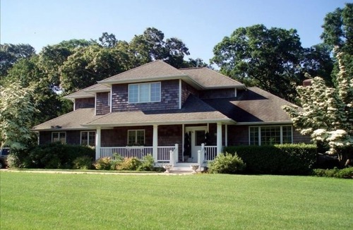 Westhampton House | Enjoy Hamptons! Luxury 4 Bdrm 3.5 bath; heated Pool, Putting Green, great yard.