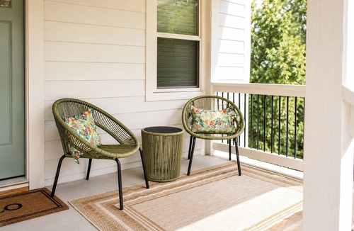 West Pensacola House | Enjoy the feel of this quiet, centrally located, and spacious accommodation
