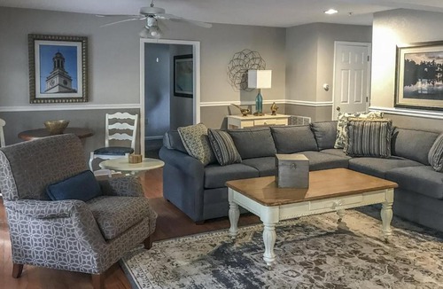 South Lee Apartment | Experience Leisure - Resort Condos in the Berkshire Hills