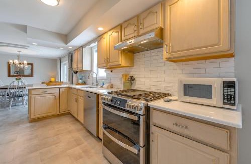 Town of Reading House | Explore + Relax: Gem Near Watkins State Park Gorge