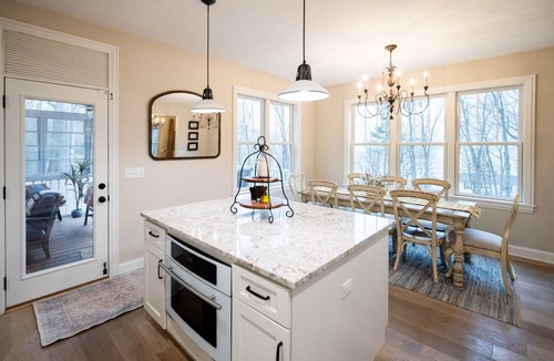 West Olive House | Family Luxury Lake Michigan Cottage w/Hot Tub