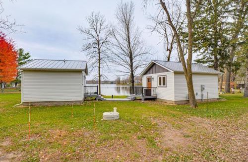 Luck House | Fish, Swim & Explore! 2-Cabin Camp on Round Lake