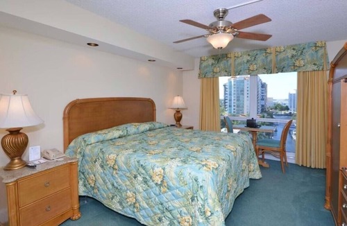 East Fort Lauderdale Resort | Fort Lauderdale Beach Resort 1 Bedroom Studio; Rates are Negotiable!