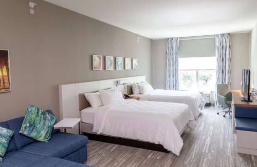 Wesley Chapel Hotel | Free Breakfast, Free Paring, Outdoor Pool | 3 Pet-friendly Units