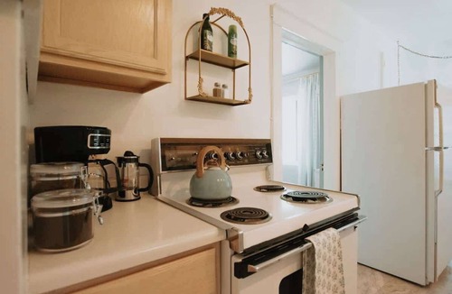 Downtown Albuquerque House | French Tea House in OldTown-Hot Tub-Pet Friendly-No Pet Fees!