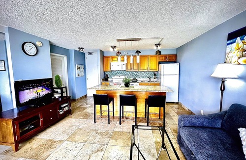 Waikiki Condo | Fully Remodelled View Condo with Free Parking, Pool, Hottub, Sauna, Tennis Court