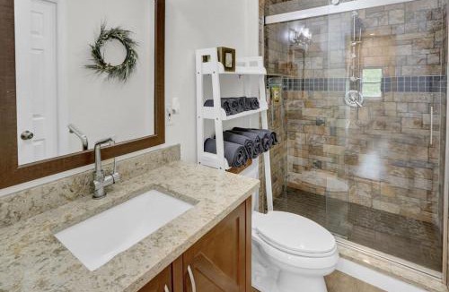 Mastic Beach House | Gateway to the Hamptons in Mastic Beach
