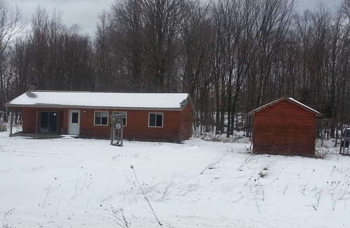 Germfask Cabin | Germfask Mi, 2 Bedroom Cabin, perfect for that U.P. getaway ! Clean and quite!