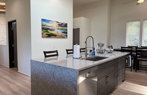 Moanalua House | GOLF COURSE FRONTAGE, 3 STORY VIEW HOME "F", CLEAN-GATED: NEAR JBPHH, CAMP SMITH