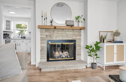Old Saybrook House | Great Hammcock Getaway, cozy home, hot tub, fire pit, beaches nearby.