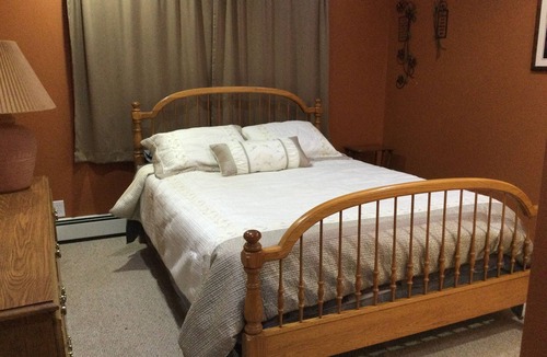 Au Gres House | GREAT SANDY BEACH, WATCH THE SUNRISE FROM THIS BEAUTIFUL HOME ON LAKE HURON.
