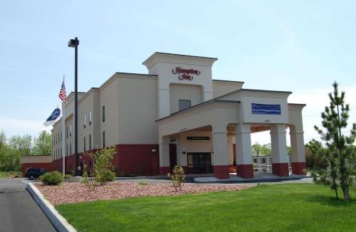 Geneseo Hotel | Hampton Inn Geneseo
