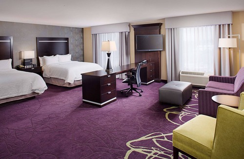 Lansing Hotel | Hampton Inn & Suites Lansing West