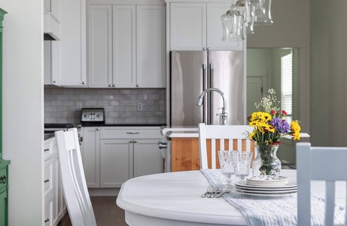 Saint Joseph House | Harborside | Golf | Pool | Marina Views