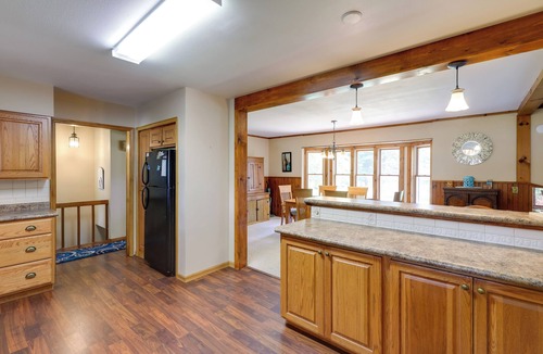 Hart House | Hart Haven w/Cozy Fireplace, Deck & Grill!