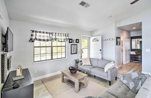 Edgar House | Hawthorne Hideaway w/Waterfront Fire Pit!