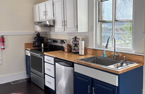 South Pensacola House | Heritage Hideaway- 5bed/3.5bath Historical house with modern amenities