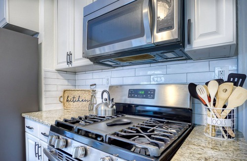 Riverside House | Historic Avondale Gem~Renovated 6BR~Fam Trip Ideal