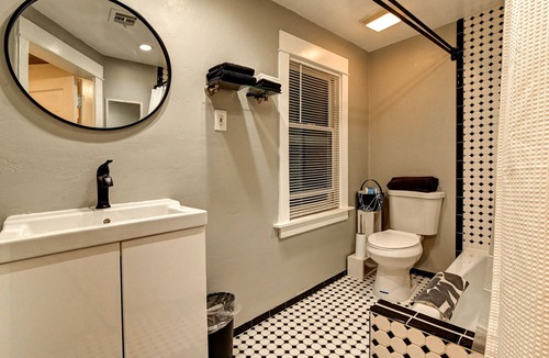 Roosevelt Cottage | Historic Downtown Phoenix Furnished Cottage
