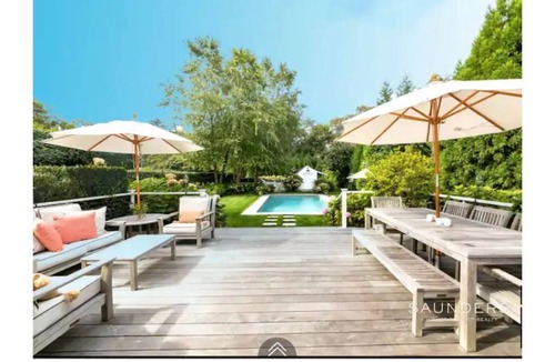 Amagansett North Villa | Historic Hamptons Beach Town 4-Bedroom & Pool