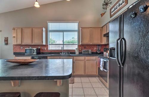 Mountain Crest House | Hot Tub & Fire Pit: Phoenix Oasis Near Hiking!
