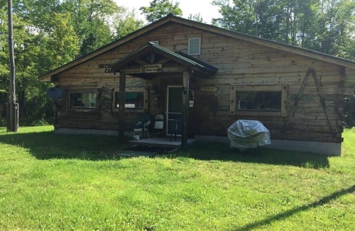 Delta County Cabin | Hunting Cabin/400 acre property 2000 sq foot camp cabin groups/individuals