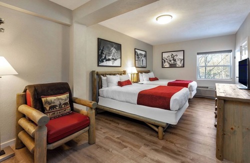Iron Mountain Hotel | Inviting Lodge with Family-Friendly Amenities - Near Local Attractions