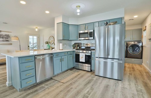 North Webster House | Lake Front Boondoggle - Dog Friendly