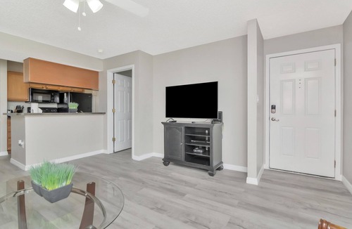 Brandon Condo | Lake Front - Corner Unit - 2 Bedroom 2 Bath