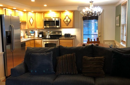 Hillcrest Condo | Lake Placid Get-a-way! Walking Distance to Main St and Mirror Lake