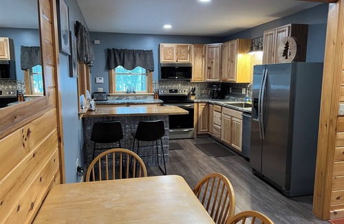 Stratton Cabin | Lakefront cabin with endless sunsets in Stratton.