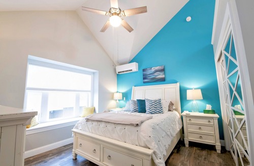 Town of Varick House | Lakefront Sunset Retreat for Two - Peaceful Seneca Lake Escape Near Geneva