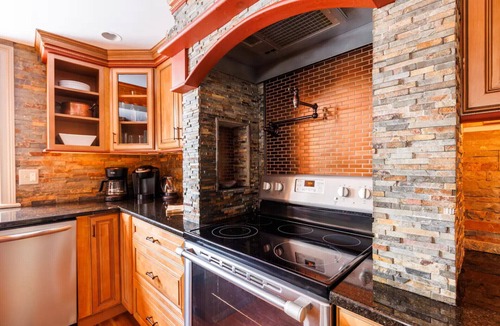 Warrensburg House | Large Private ADK Luxe Home on 200 Ac. Estate-Lake George 5 Mi.-Warrensburg 2Mi.