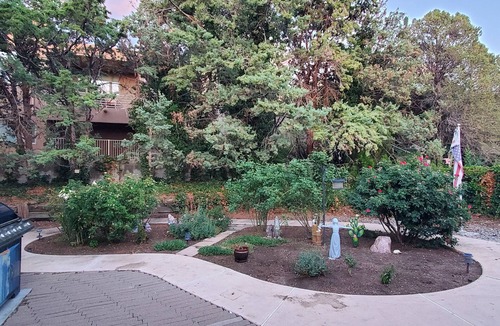 Northeast Heights House | Last Minute Discount! Peaceful Home in NE Heights Views, Trails in the Foothills