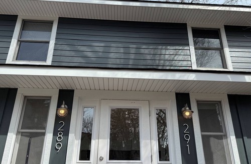 Water Hill House | Location, Location - Modern Waterhill Living
