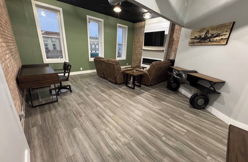 Litchfield Apartment | Loft Living - Small Town Charm 3-bedroom loft in beautiful Downtown Litchfield