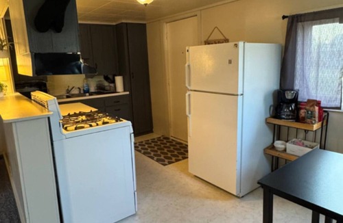 Vanderbilt House | Lovely 2-bedroom home- pet friendly in Vanderbilt