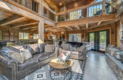 Cameron House | Luxe Cabin Compound 4 Mi to Cameron State Forest!