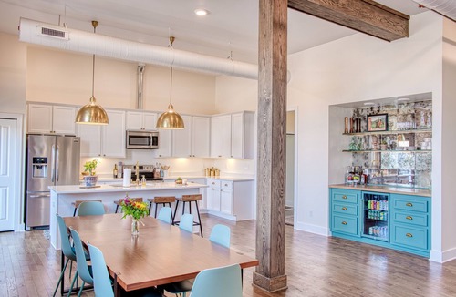 Owosso Apartment | Luxurious Downtown Owosso Loft