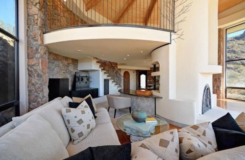 Paradise Hills House | Luxury 2-bedroom house in fabulous Paradise Valley