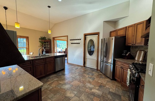 North Pole House | Luxury Adirondack Escape/120 PRIVATE Acres, MINUTES to Whiteface, Pet Friendly