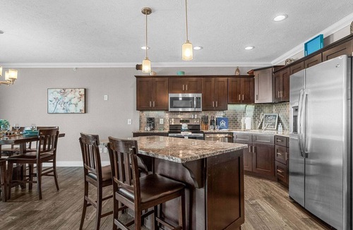 Indian Point Condo | Luxury Condo with Lake Views, Free WiFi & Minutes from Silver Dollar City