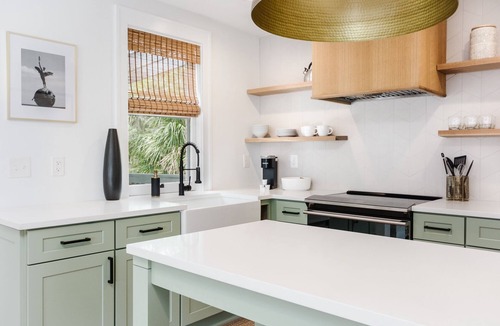 Avondale Apartment | Luxury Garage Studio