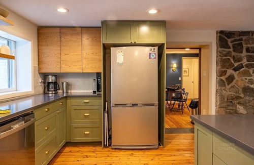 Ulster Park House | Maple Ridge Modern Rustic Retreat where Modern comfort meets Rustic Charm