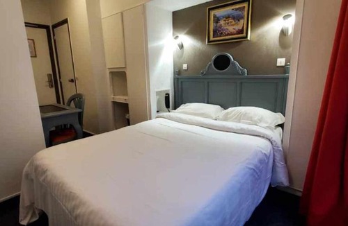 Saint-Vincent-de-Paul Hotel | Metropol