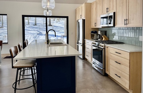Maple City House | Michi's Base Camp: Your Dog-Friendly Escape Begins