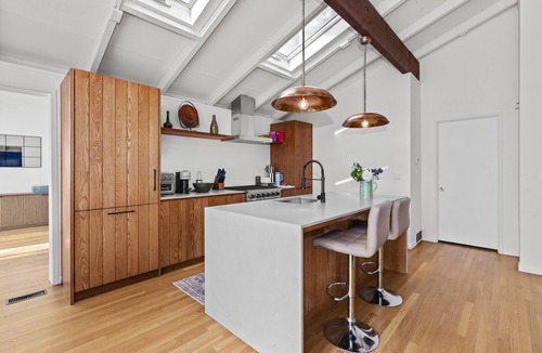 East Hampton North House | Mid-Century Modern Amagansett Ranch Style Home - 4 Min Drive to Beach