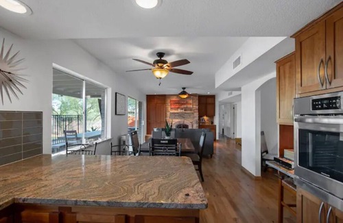 Moonridge Estates House | Mid century oasis with beautiful surroundings+ Tesla charger available