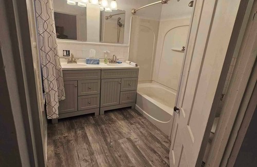 Canton Apartment | Minutes from SLU and SUNY CANTON-2 bedroom with AC and WiFi in fantastic Canton
